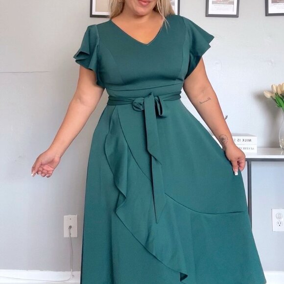 Women's Plus Size Formal Wedding Guest Dress with Ruffles V-Neck Long Low Party - Picture 7 of 16